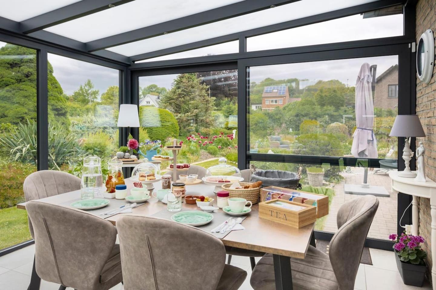 B&B La Villa Orchidees, Breakfast Included Bassenge Exteriör bild