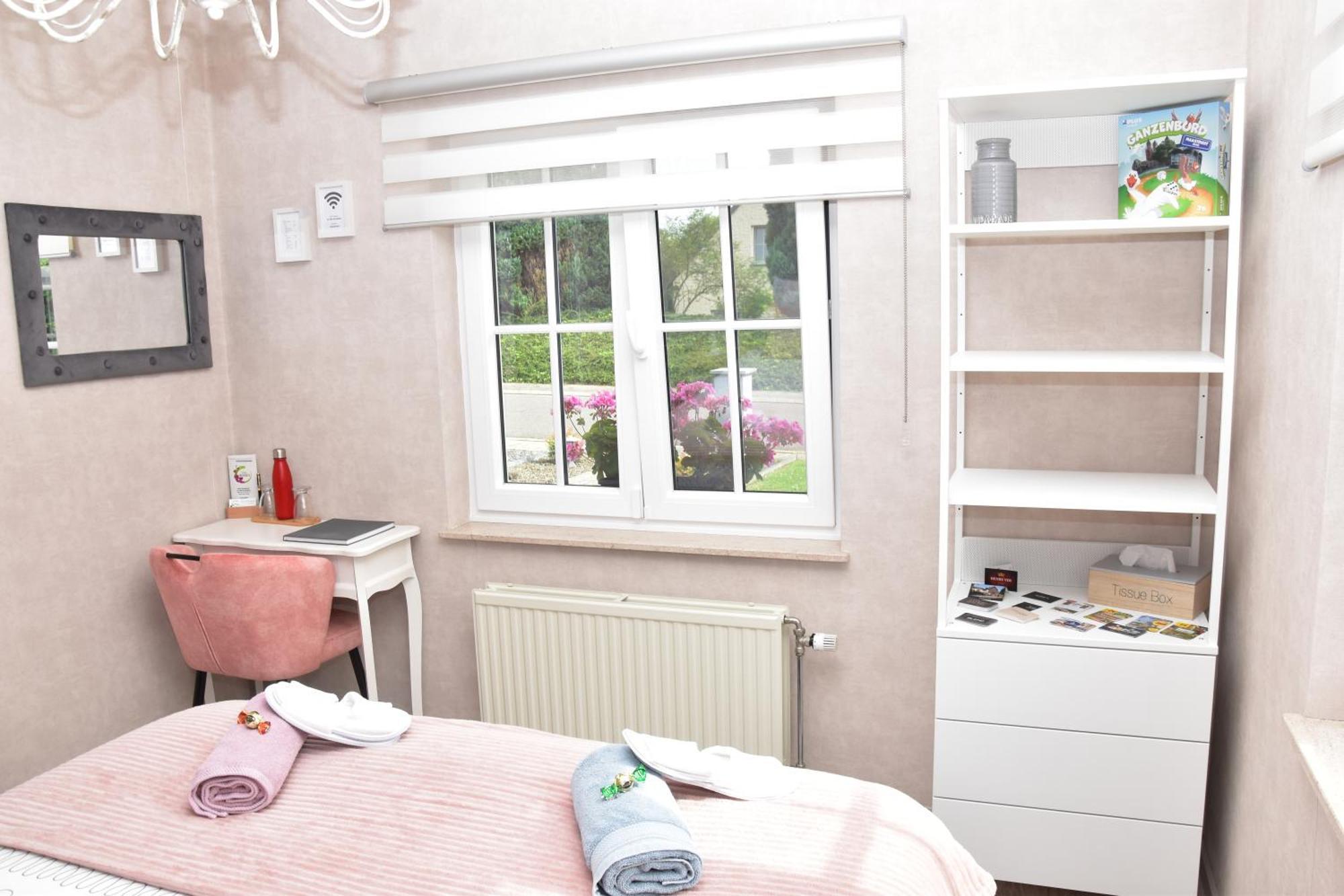 B&B La Villa Orchidees, Breakfast Included Bassenge Exteriör bild
